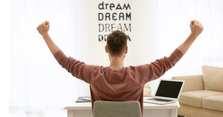 ergonomia-en-el-trabajo-clave-para-la-salud-y-la-productividad